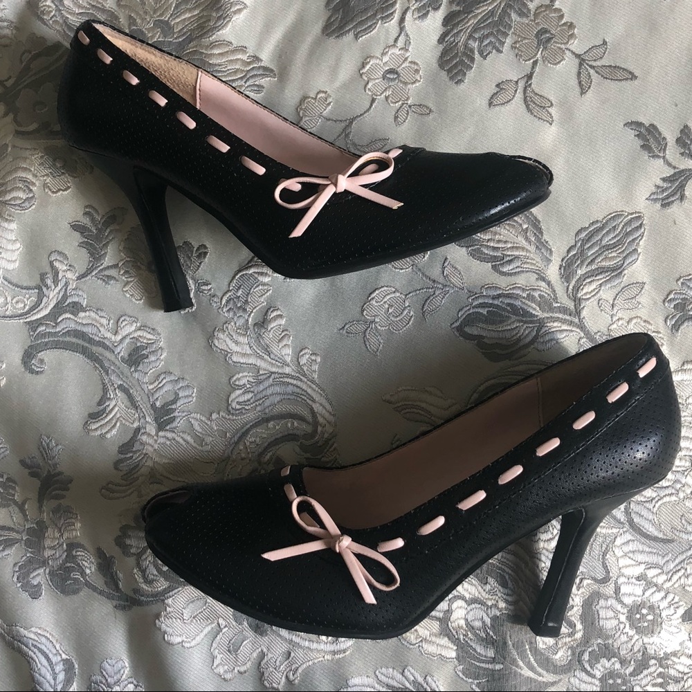 PinUp Vintage Peep Toe Bow Heels